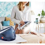 Tefal 2600W Profesyonel Mavi Seri Buhar Kazanlı Ütü - Sıfır Yanık Garantisi, Hijyenik Buhar, Geniş Su Haznesi ve Dikey Kullanım Imkanı - Mavi - Beyaz