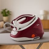 Tefal Pro Express Buhar Kazanlı Ütü, Yüksek Basınç ve 540 G/dk Ultra Güçlü Buhar Performansı, Ayar Gerektirmeyen Teknoloji, Sıfır Yanık Riski +Mutfak Tartısı - Kırmızı