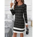 TeknoKapsül Kadın Uzun Kollu Yuvarlak Yaka Etek Ucu Şerit Detaylı Kısa Dokuma Elbise - Siyah / 2xl-3xl