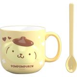 TeknoKapsül Mınıso Sanrio Lisanslı Kabartmalı Seramik Kaşıklı Kupa (450ML)(POMPOMPURIN)