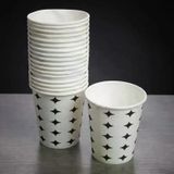 TeknoKapsül Siyah Yıldız Desenli Karton Bardak - 7 Oz - 50'li Paket TT-1766574363608