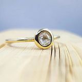 Tektaş Altın Yüzük - 14 Ayar Altın 0.35 Karat Swarovski Taşlı Minimal Tek Taş Evlilik Teklifi Yüzüğü