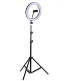 TGİ Selfie Led Işık 10inç Youtube,Makyaj,Kuaför 26cm-2m Stand Bu ürün 10 inç (26 cm)ring light olup yakın mesafe çekimleri,makyaj ve masaüstü kullanım için tasarlanmıştır. En iyi için 0,5–1,5 m