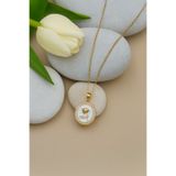 The Collection Pearl Rose İnci Detaylı Gül Beyaz Mineli Kolye Kadın Kararmaz Gold Taşlı Çelik Kolye