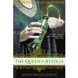The Queen of Attolia (The Queen's Thief, Book 2) by Turner, Megan Whalen (2006) Paperback