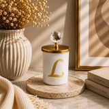 Tiem Concept Kişiye Özel Harfli Kokulu Bardak Mum - Kristal Tepelikli Özel Tasarım Beyaz Cam Mum, Ev ve Oda Kokusu, Hediyelik Dekoratif Mum 150g (Gold, Vanilya, L)