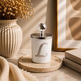 Tiem Concept Kişiye Özel Harfli Kokulu Bardak Mum - Kristal Tepelikli Özel Tasarım Beyaz Cam Mum, Ev ve Oda Kokusu, Hediyelik Dekoratif Mum 150g (Silver, Okyanus, L)