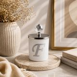 Tiem Concept Kişiye Özel Harfli Kokulu Bardak Mum - Kristal Tepelikli Özel Tasarım Beyaz Cam Mum, Ev ve Oda Kokusu, Hediyelik Dekoratif Mum 150g (Silver, Vanilya, E)