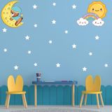 Tilki Dünyası Ay Üzerinde Uyuyan Sevimli Ayıcık ve Gökkuşağı Duvar Sticker Seti - 32 Parça Güneş ve Beyaz Yıldız Detaylı Mavi Bebek Odası Dekoru - Kendinden Yapışkanlı Folyo