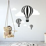 Tilki Dünyası Uçan Balonlar Siyah Beyaz Taraftar Bebek ve Çocuk Odası Sticker