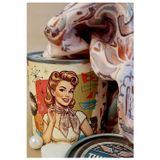 Time in a Tin Retro 1960 Pera Kokusu İpeksi Saten Fular – Retro Teneke Kutuda Yasemin Kokulu Hediye Seti