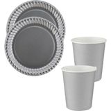 Tinky Winky Renkli Dayanıklı Kullan At 8 Er Adet 22 cm Doğum Günü Partisi Silver Karton Tabak Bardak Set - Gümüş