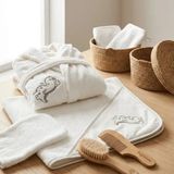 Tiny Lamb Dino Pure Dream Banyo Seti | Bornoz - Kare Kundak Havlu - Banyo Kesesi - Fırça - Tarak ve Sepet - Beyaz
