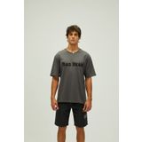 Title Oversize T-Shirt Koyu Gri Baskılı Erkek Tişört