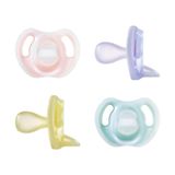 Tommee Tippee Ultra Hafif Silikon Emzik, Simetrik Tek Parça Tasarım, BPA İçermeyen Silikon Binkies, 6-18 ay, 4'lü Emzik Paketi
