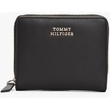 Tommy Hilfiger Kadın Logo Kabartmalı Ekstra Kart Bölmeli Fermuarlı %100 Deri Siyah Cüzdan AW0AW17499-BDS