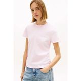 Tommy Jeans DW0DW22310 Kadın Tişört