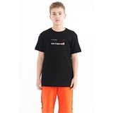 Tommy Life 11117 7-8 Yaş Siyah Baskı Detaylı O Yaka Standart Kalıp Erkek Çocuk T-Shirt