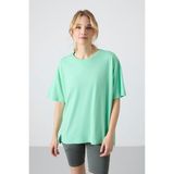 TOMMY LIFE Su Yeşili Penye Modal Yumuşak Tuşeli Oversize Fit Basic Kadın T-Shirt- 97285