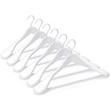 TOPIA HANGER Beyaz Ahşap Elbise Askısı 6'lı Paket, Ahşap Takım Elbise Askıları, Ekstra Geniş Omuzlu Parlak Kaplama, Kalın Beyaz Kancalar ve Kaymaz Çubuk, Mont, Takım Elbise, Elbise, Ceket, Ağır Kumaş