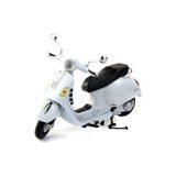 TOYFEST 1:12 Vespa GTS 300 Super Model Motor - 16.5 cm