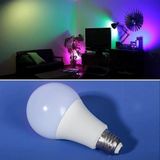 Toyigoo 9W Uzaktan Kumandalı 15 Farklı Renk Seçenekli LED Ampul TYGRSYT9573 - Renkli