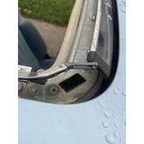 Toyota Mk2 Supra (Celica Supra) Rüzgar Deflektörü Bağlantısı Plastiği - K0358