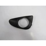 Toyota Yaris 2011-2014 Sis Lamba Kapağı Sol Siyah Delikli) (Tyg) (Adet) (Oem No:8148252320)