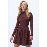 Trend Alaçatı Stili Acı Kahve Düşük Yaka Drape Detaylı Sandy Kloş Elbise ALC-X14371
