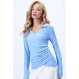 Trend Alaçatı Stili Kadın Mavi Gömlek Yaka Kruvaze Kesim Drape Detaylı Ottoban Bluz Alc-X14344