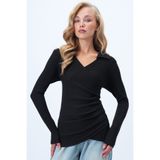 Trend Alaçatı Stili Kadın Siyah Gömlek Yaka Kruvaze Kesim Drape Detaylı Ottoban Bluz Alc-X14344