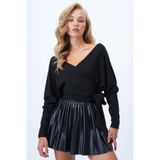 Trend Alaçatı Stili Siyah Ön Arka Kruvaze Yaka Bağlama Detaylı Ottoban Crop Bluz ALC-X14346