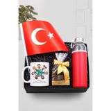 Trendmiya 23 Nisan'A Kupa & 500 Ml Kırmızı Su Matarası & Türk Bayrağı & Godiva Napoliten Çikolata Hediye Seti