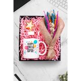 Trendmiya Happy Birthday Kupa & Kurutulmuş Çiçek Buketi & Mini Yıldız Led Işık Hediye Seti