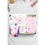 Trendmiya Pembe Papatya Defter & El Çantası & T Kupa & Beyaz Tükenmez Kalem & Beyaz Çiçekli Fular Hediye Seti