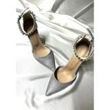 Trendy Anka Lady Saten Gümüş Kristal Taşlı 8 cm Şeffaf Topuklu Sivri Burunlu Abiye Ayakkabı