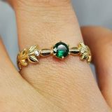 Tria Altın Yüzük - 14 Ayar Altın Başak Zümrüt Yeşili Taşlı Tek Taş Yüzük - Anneler Gününe Yüzük