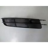 TŞT 2006-2012 Audi Q7 Ön Tampon Panjuru Sağ Siyah (Tw) (Adet) (Oem No:4L0807682)