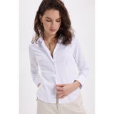 Tudors Kadın Slim Fit Dar Kesim Pensli Vucüda Oturan Uzun Manşet Beyaz Gömlek