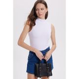 TUDORS Regular Fit Klasik Kesim Viskon Kumaş Balıkçı Yaka Sıfır Kol Bluz, M, BYGM2542, Beyaz, Kadın