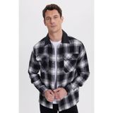 TUDORS Slim Fit Dar Kesim Çift Cepli Kapaklı Spor Yaka Kareli Oduncu Gömlek, M, DR250019, Siyah-Beyaz, Erkek