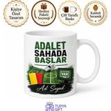 Tupya Gift Hakeme Adil Yönetim Var Kararı Düdük Çalanlara Yeşil Saha Adaleti Kupa Hediye - Adet - Beyaz