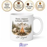 Tupya Gift Kamp Ateşi ve Çadır Çizimli Doğada Huzur Bulan Maceracı Kupa Bardak Hediye