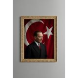 Türk Bayrağı Önünde Atatürk - Vintage Desenli Çerçeve - İnce Model, Altın5, 30 x 40