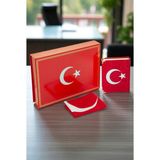 Türk Bayraklı Kutulu Ay Yıldızlı Kadife Kaplı Kuranı Kerim Türk Bayrağı Hediye Seti - Kırmızı