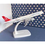 Türk Hava Yolları Boeing 777-300 Metal Maket Uçak Myk Hediye ve Sanat Atölyesi - 001 - Beyaz