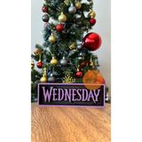 Turuncuhane Wednesday Jenna Ortega Logo Masaüstü Koleksiyon Figürü Hediyelik Dekoratif Obje Masa Süsü 16 cm