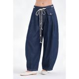 tw3 Kadın Kemer Detaylı Su Yıkama Balon Fit Tasarım Jeans