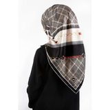Twill Kemer Ve Zincir Detaylı Ekose Desenli Siyah Renkli 90X90 Eşarp (İpek İçermez) Kenar Dikiş Şekli El Dikişli 8682027264591