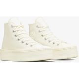 Unisex Converse Chuck Taylor Lift Krem Sneaker Yüksek Taban Yapısı ile Konforlu Tasarım Sunar